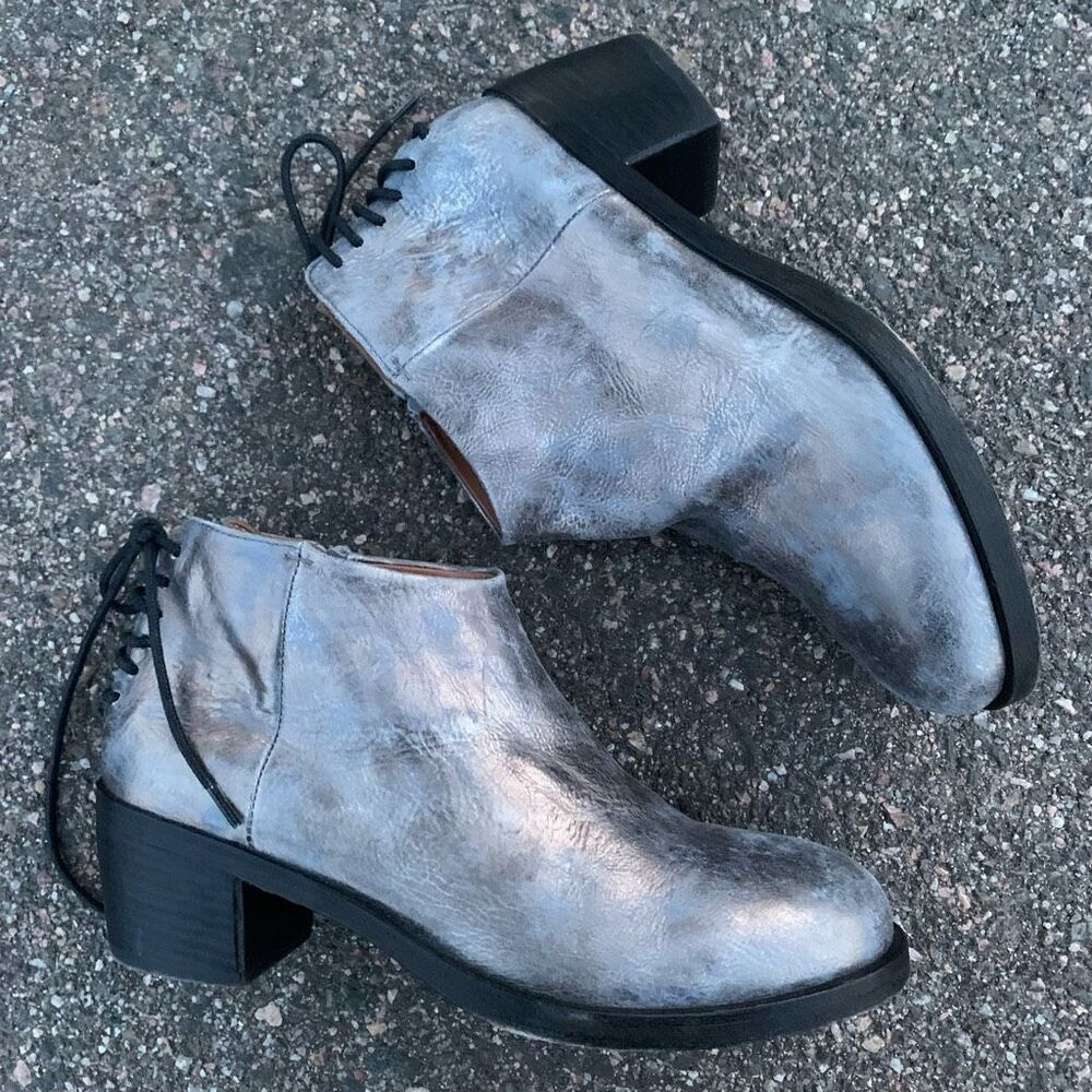 ARGILA Steel silver ankle boots booties great sz 38.5 or 8